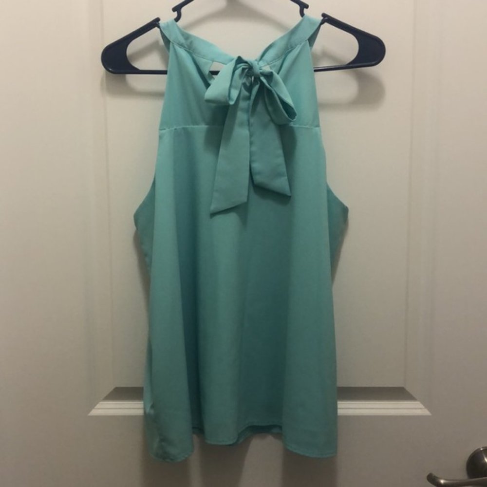 Aqua blue nice tank - Picture 3 of 4
